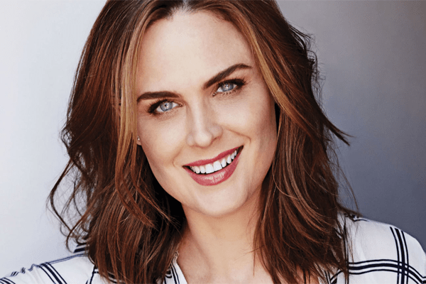 Actress Emily Deschanel’s blissful marriage and parenting