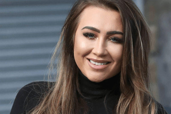 Lauren Goodger was kicked out of Essex restaurant for being rude: she fires back!