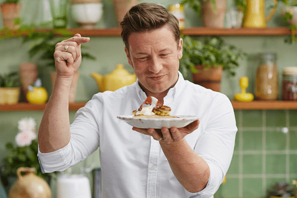 Jamie Oliver Wiki, Bio, Net Worth, Early life, Early Career, Awards, Personal life and fact