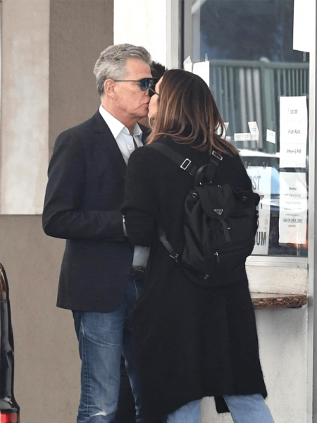Katharine McPhee and David Foster found kissing