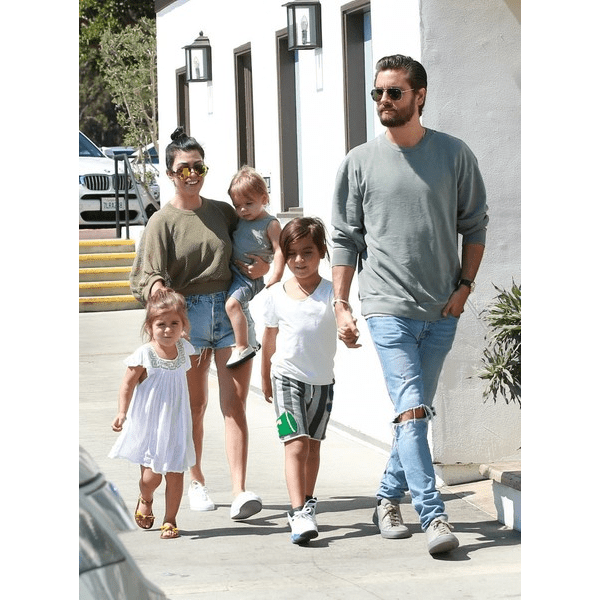 Scott and Kourtney with kids