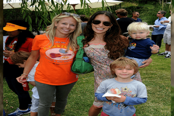 Laura Wasser with two childrens