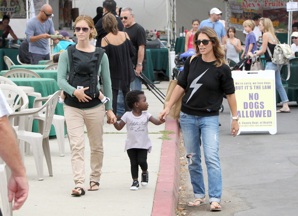 Jillian Michael with her children