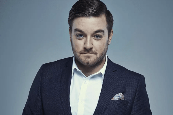 Alex Brooker Net Worth, Disability, Hand, Brother, Wife, Baby and Family