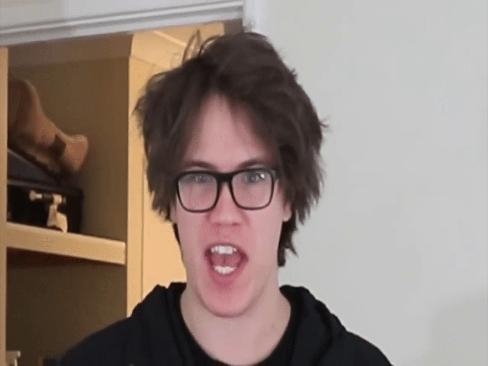 YouTuber Maxmoefoe’s Net Worth 2018 | Earnings from 2 Million Subscriber and Ads