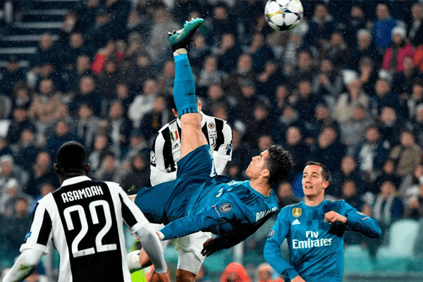 Ronaldo Bicycle kick 