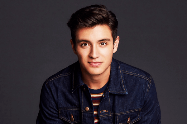 Gabriel Conte Net Worth, Wiki, Parents, Wife, Brother, HIV, Wedding and Merchandise