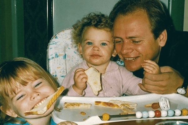 A Childhood Picture of Australian Actress Taryn Marler with her sister & Dad