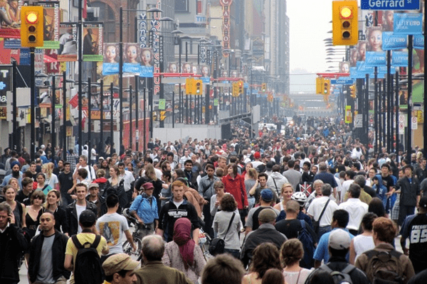 Crowds in cities