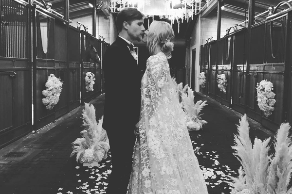 Kaley Cuoco and Karl Cook wedding dress