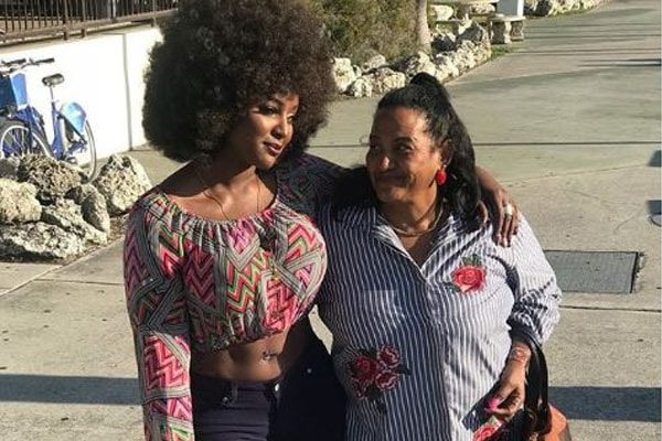 Amara La Negra with her mother, Ana Maria Oleaga.