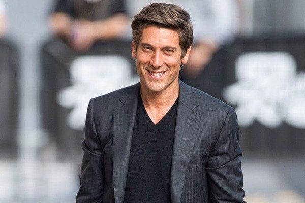 David Muir's sexy looks indeed have attracted lots of girls around the world