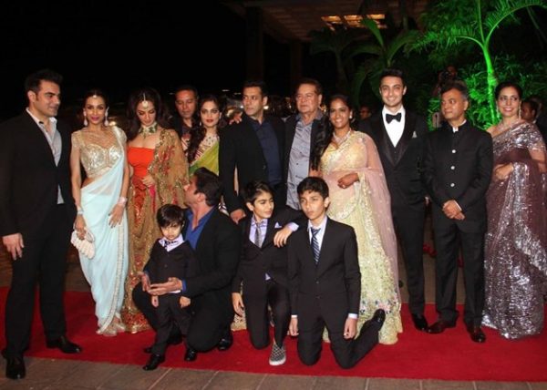 Arpita Khan clicked photos with her family and close friends.