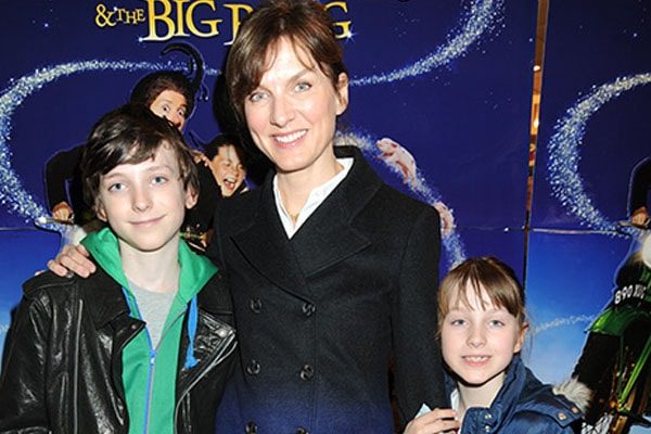 Nigel Sharrocks' wife, Fiona Bruce with two children 