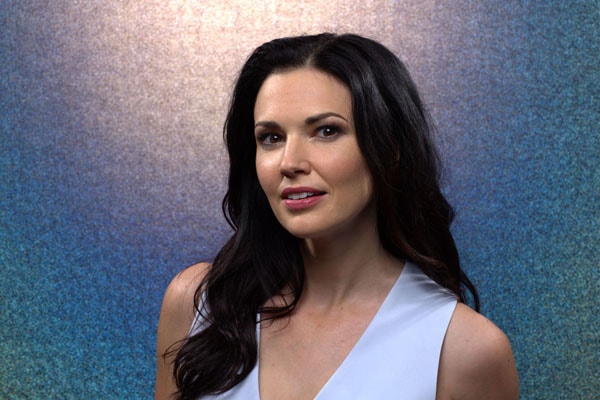 Laura Mennell Bio- Canadian actress