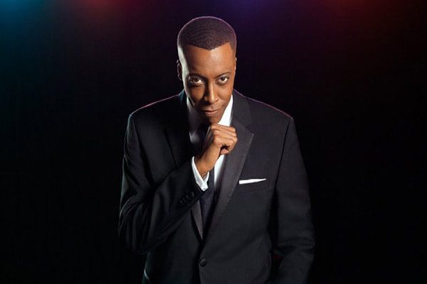 Arsenio Hall in his comedy show.