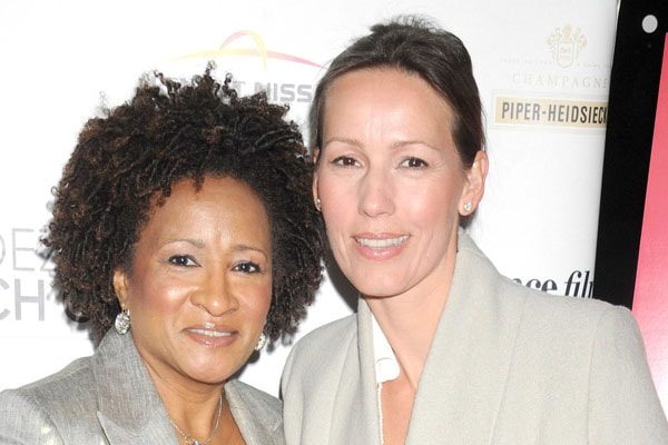 Alex Niedbalski and Wanda Sykes is lesbian couple