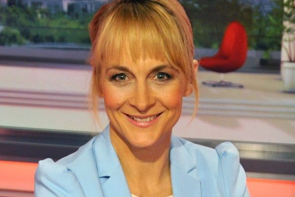 Louise Minchin early life