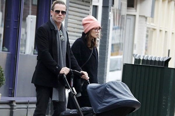 Guy Pearce's girlfriiend and baby