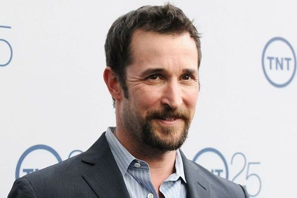 Noah Wyle net income and earnings