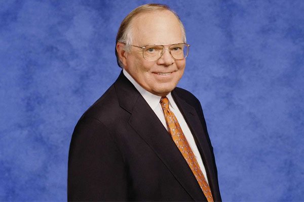 Verne Lundquist personal life