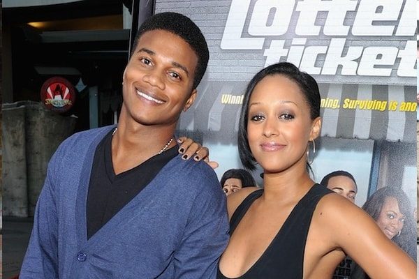 Cory Hardrict with his wife in a movie premiere.