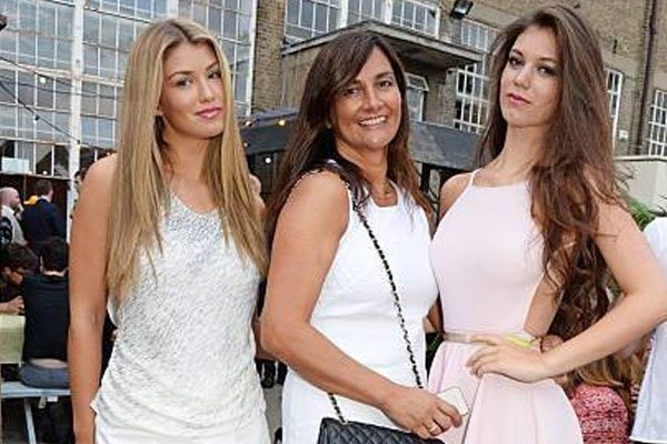 Amy WIllerton sister Erin Willerton and their mother Sarah Willerton