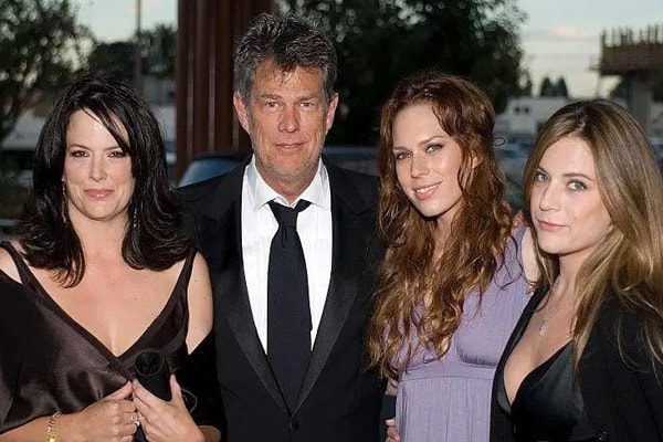 Allison Foster with her Father David foster and her siblings 