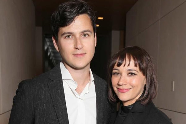 Ezra Koenig And Rashida Jones's love life