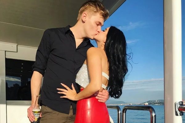 Levi Meaden's partner Ariel winter