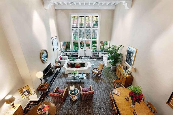 Ric sells his NewYork Townhouse