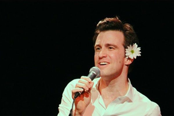 Gavin Creel Singer