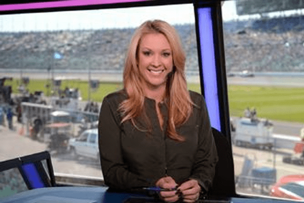 Jade McCarthy – American Sportscaster