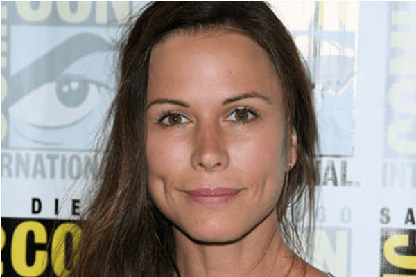 Rhona Mitra’s dating affair with super stars! Who is she in a relationship with now?