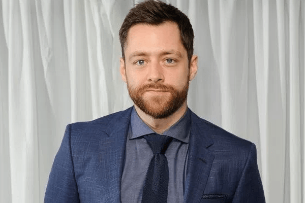 Richard Rankin Movies, Background, Professional Career, Relationship and Net Worth