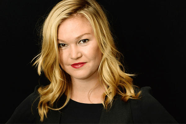 Julia Stiles Movies, Early Life, Education, Stage Career, Awards, Other Works and Personal Life