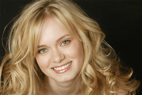 Sara Paxton Net Worth, Early Life, Acting, Music, Recognition, Family Life and Relationships