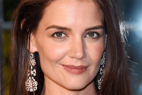 Katie Holmes Movies, Early Life, Career, Personal Life, Public Image
