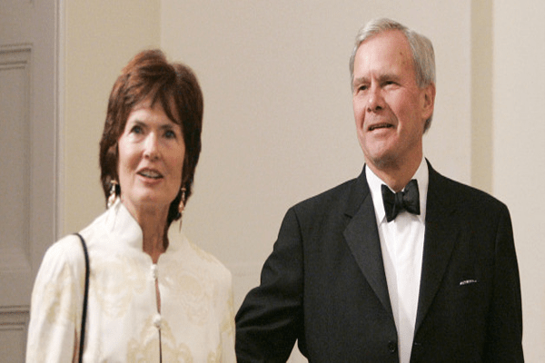 Tom Brokaw with his wife Meredith Lynn