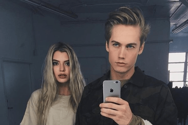 Cindy Kimberly and her ex-boyfriend Neels Visser ended their relationship.