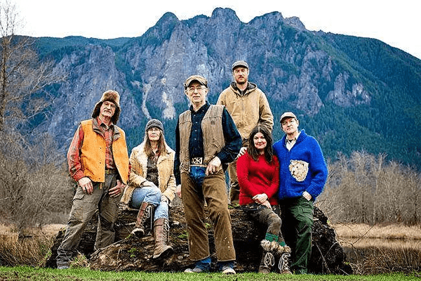 Cast of Alaska The Last Frontier