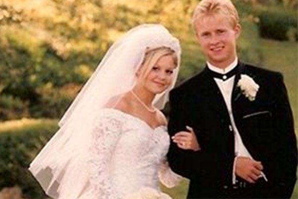 Candace Cameron and Veleri marriage in 1996.