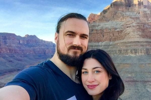 Drew McIntyre with wife Kaitlyn Frohnapfel