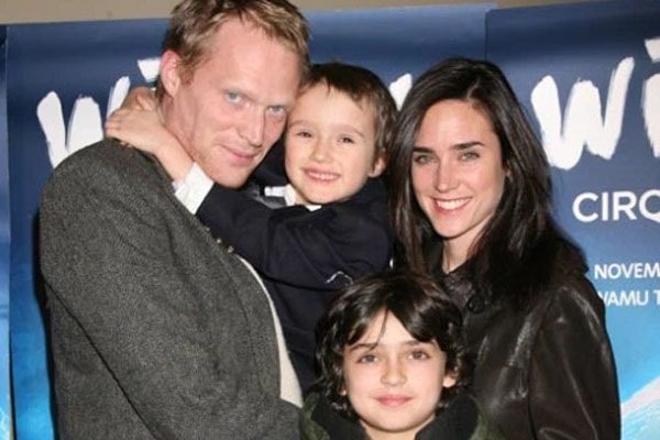 Jennifer Connelly and Paul Bettany children babies