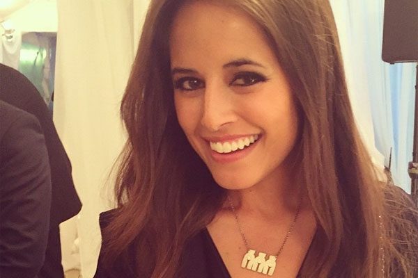 Kaylee Hartung looking adorable in necklace
