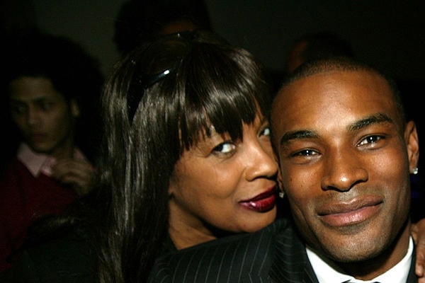 Model Tyson Beckford’s Mother Hillary Dixon Hall – Facts and Photos
