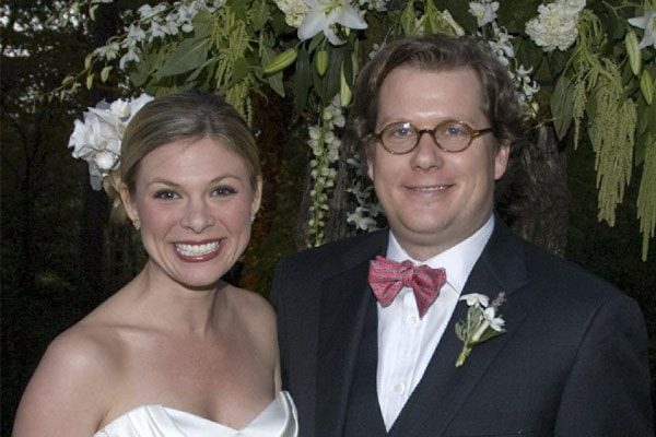 American media personality Jessica Dean is married to Blake Spencer Rutherford. 