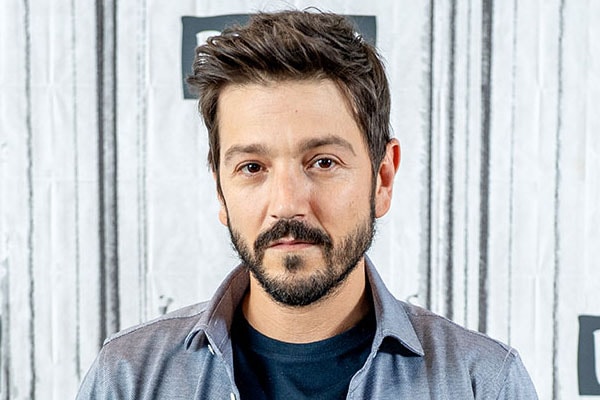 Diego Luna Net Worth – Earnings and Salary From Narcos: Mexico