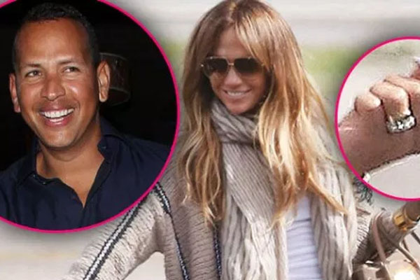 Jennifer Lopez Engaged To Partner Alex Rodriguez! Shows off Her $1 Million Emerald Cut 10 Carats Ring