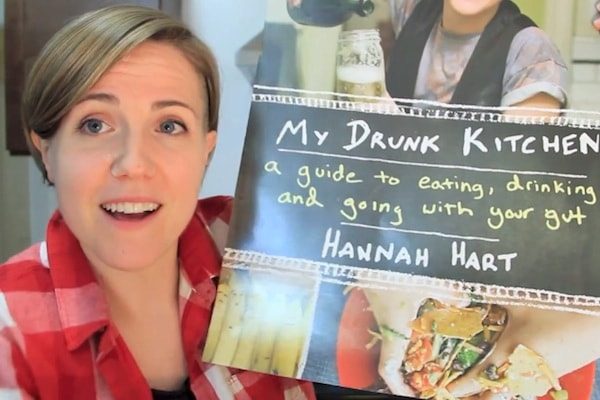 Hannah Hart Net Worth Earnings From Book Merch And YouTube SuperbHub   Hannah Hart In Her YouTube Show 600x400 